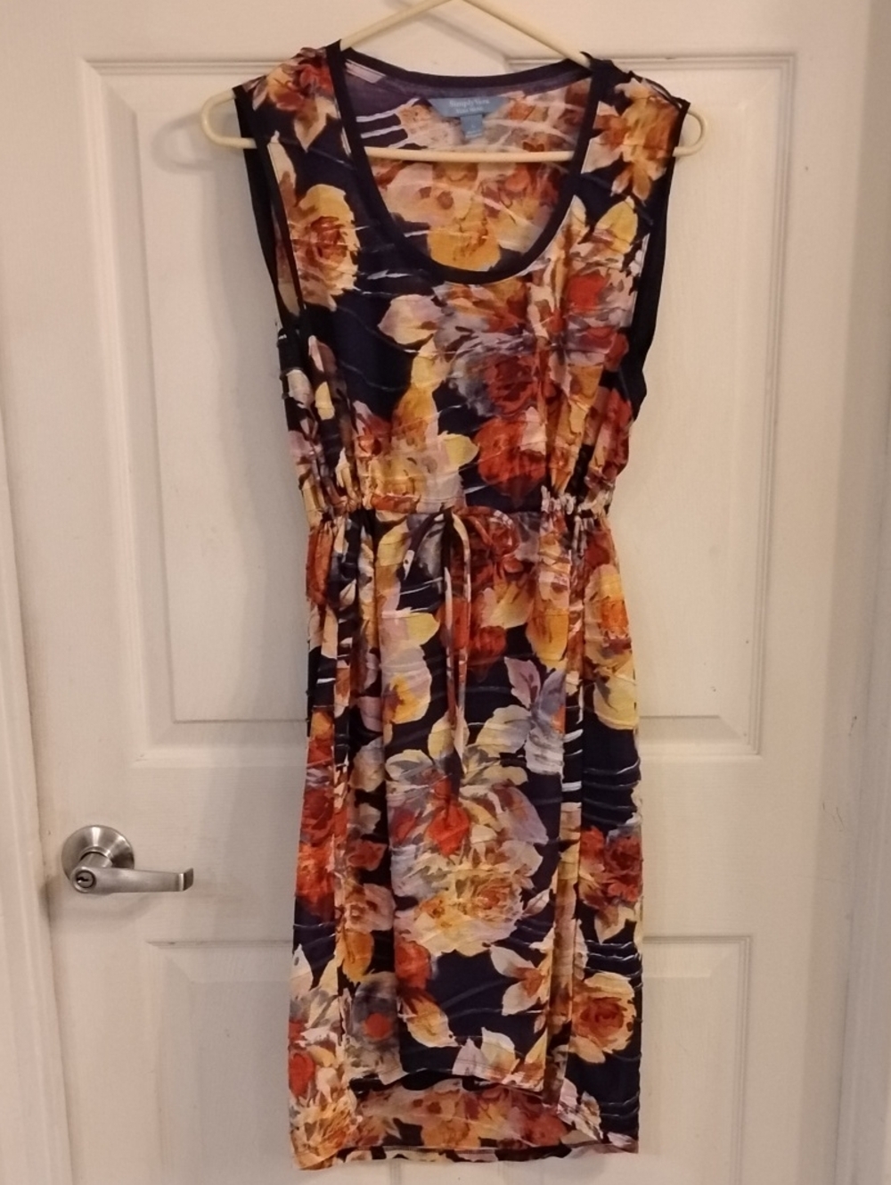 Simply Vera Vera Wang Woman's Sleeveless Navy Floral Midi Dress, Size: L